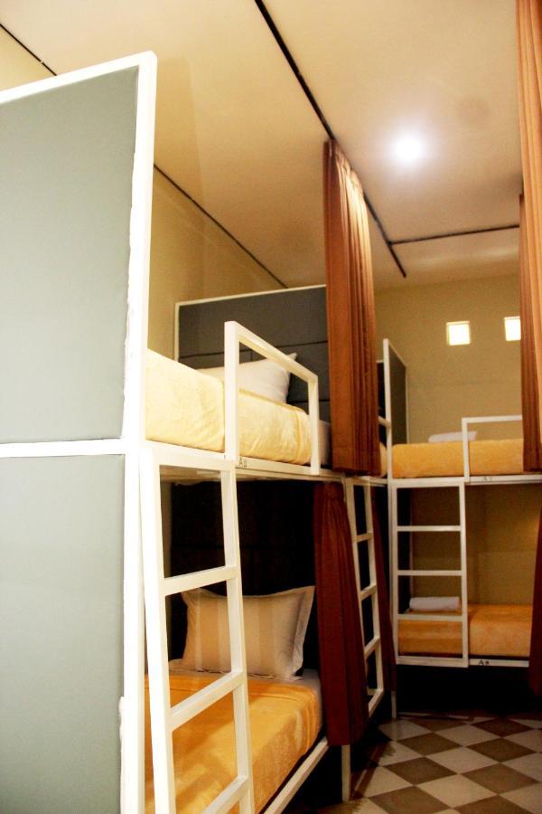 Ala Hostel Seminyak Extérieur photo