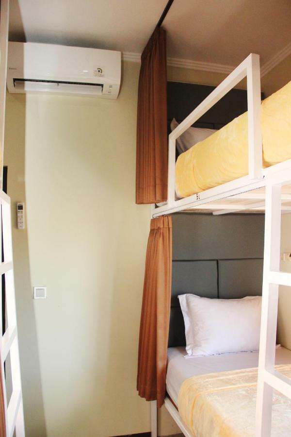 Ala Hostel Seminyak Extérieur photo